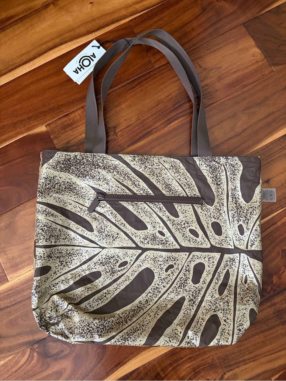 ALOHA COLLECTION Poolside Reversible Tote Luster/Coconut Tote NWT - Picture 5 of 5